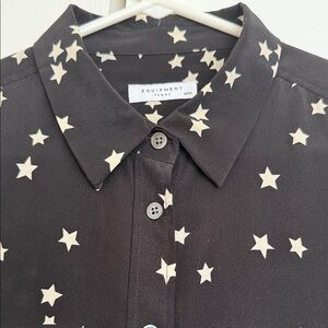 EUC Equipment Black & White Star Signature Slim Silk Shirt Medium